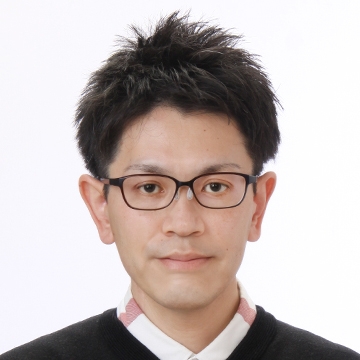 山田 哲史